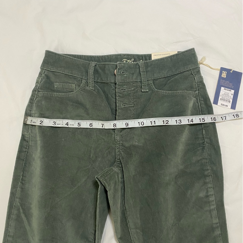 Universal Thread Goods Co. Green Corduroy High Rise Skinny Green Pants - Picture 12 of 13